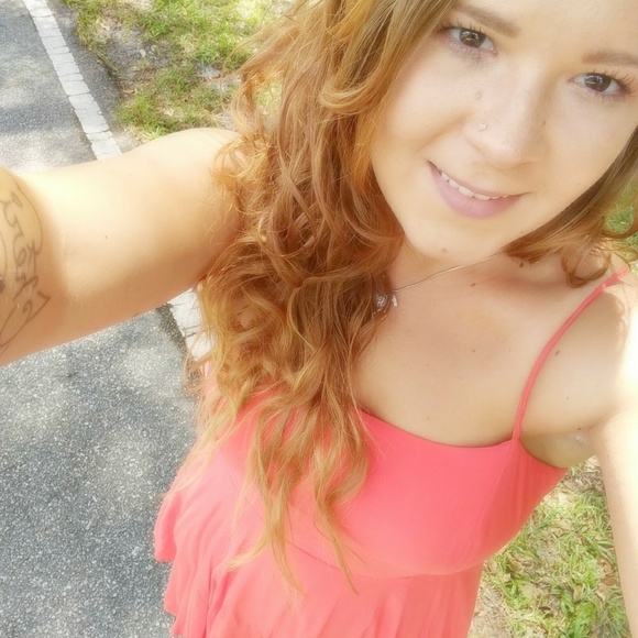 Meet your Posher, Hayley - Picture 5 of 7